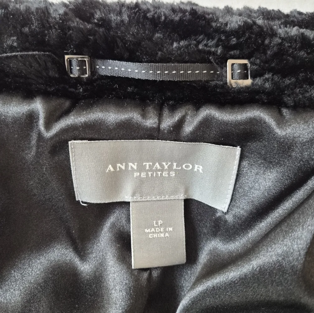 Vintage Ann Taylor Black Faux Fur Jacket Petite Button Front Evening Coat P - Picture 8 of 9